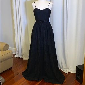 Women’s Gorgeous formal gown!!